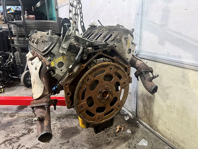 2004 Chevy Silverado 2500 V8 6.0L Engine OEM