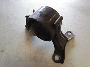 2004 Acura RSX Type S Rear Engine Mount Split Bushing See Pic