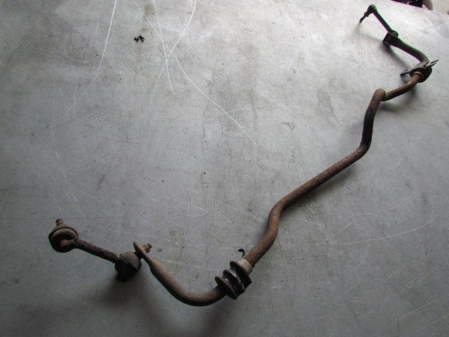 2003 I:nfiniti G35 Sedan Rear Sway bar
