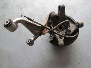 2003 Infiniti G35 Sedan Rear RH Passenger Spindle Assy With LCA