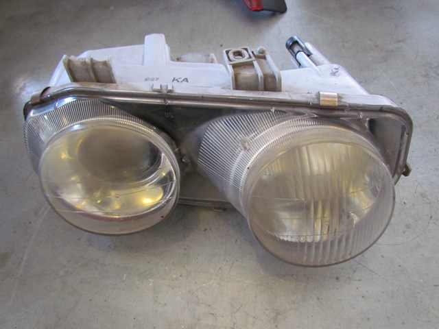 1997 Acura Integra Coupe Front RH Passenger Headlight Housing Fixable See Pics