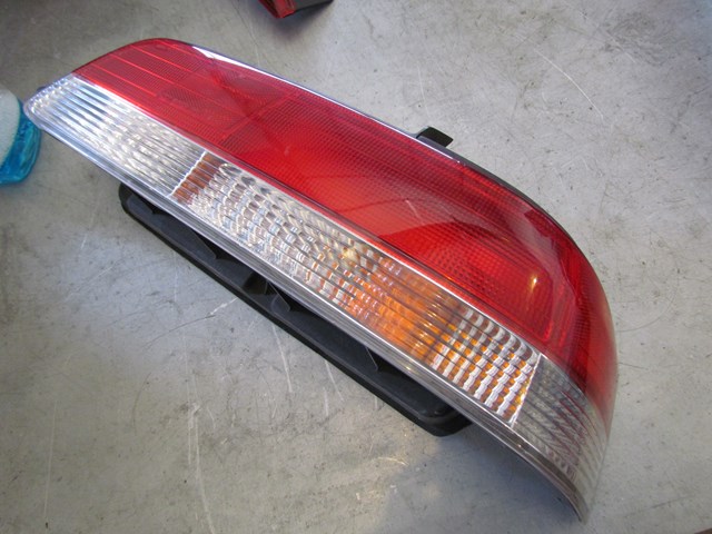 1991 Acura Integra Sedan Rear RH Passenger Tail Light