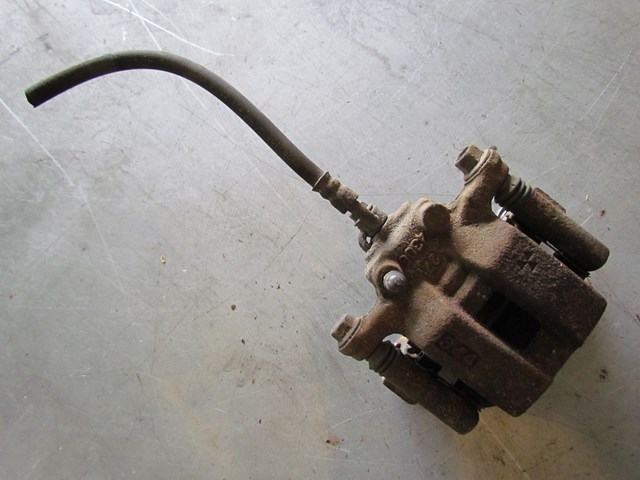 2003 Infiniti G35 Sedan Rear RH Passenger Caliper