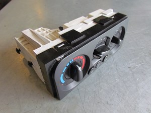 2003 Subaru Legacy Outback Climate Control 723119E06C