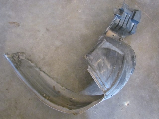 2003 Subaru Legacy Outback Front RH Passenger Fender Liner
