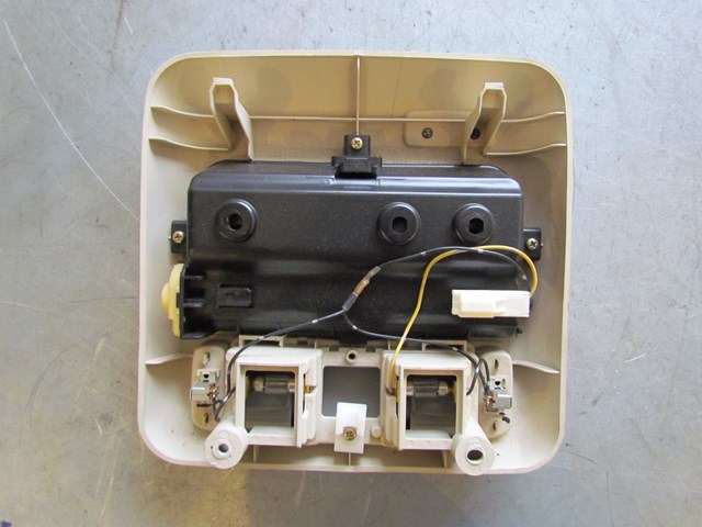 2003 Subaru Legacy Outback Dome Light