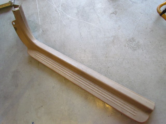 2003 Subaru Legacy Outback Front LH Drivers Inner Door Sill Kick Plate