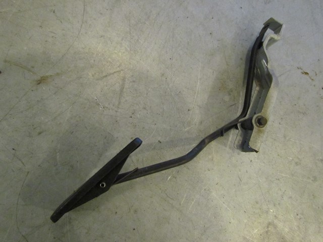 2003 Subaru Legacy Outback AT Gas Pedal