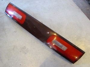 1995 Nissan 240SX Rear Tail Light Center Section