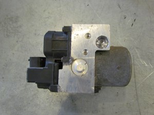 2003 Subaru Legacy Outback ABS Module Pump 27534AE06A