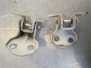 2003 Subaru Legacy Outback Front RH Passenger Door Hinge