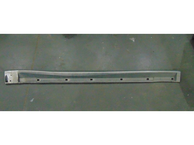 2003 Subaru Legacy Outback LH Drivers Side Skirt