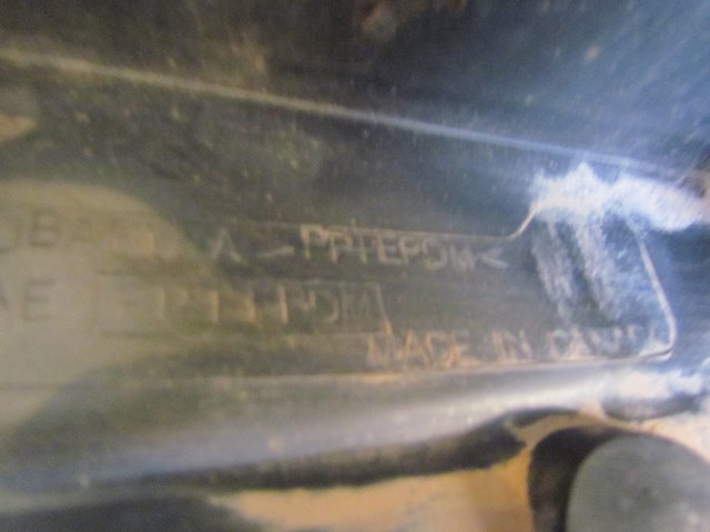 2003 Subaru Legacy Outback Front RH Passenger Mud Flap