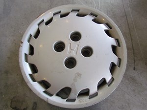 1997 Honda Civic 14 Inch Wheel Hub Cap 44733-SR1-9600