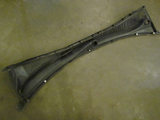 2003 Subaru Forester Windshield Wiper Cowl Vent OEM