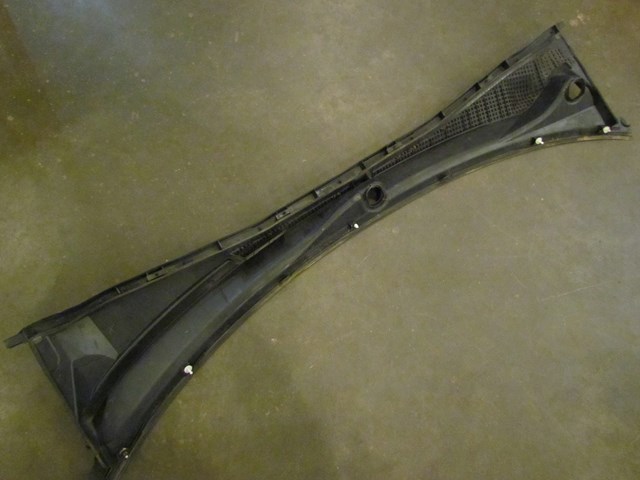 2003 Subaru Forester Windshield Wiper Cowl Vent OEM