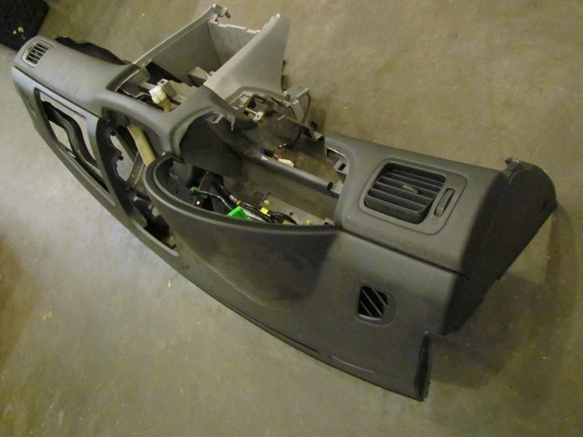 2003 Subaru Forester Dash Assembly Black With Wiring