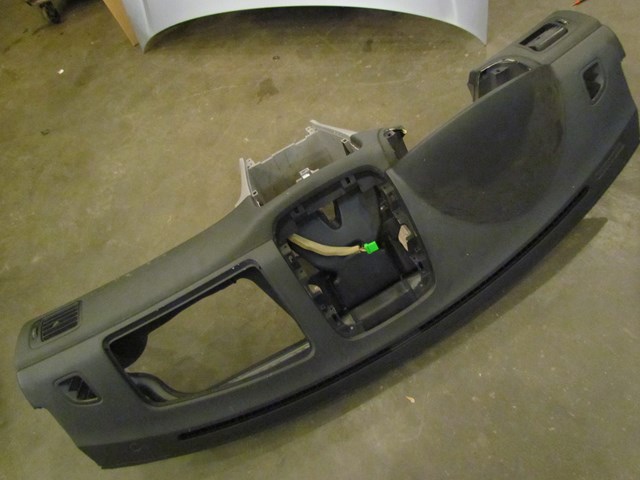 2003 Subaru Forester Dash Assembly Black With Wiring