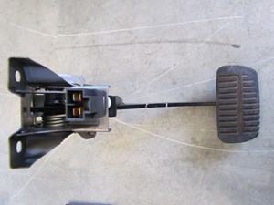 2003 Subaru Forester Brake Pedal Assy