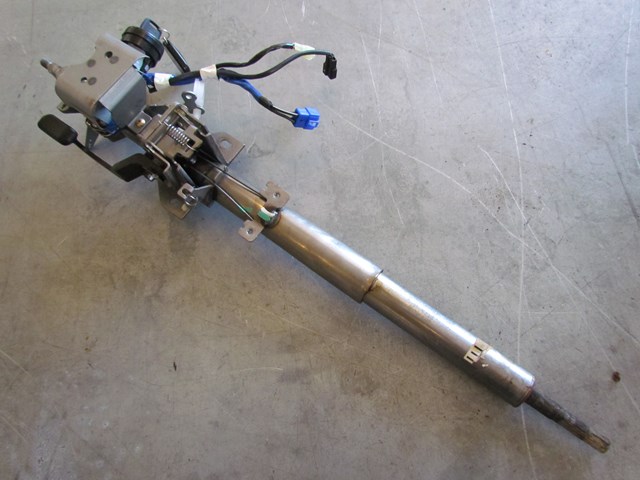 2003 Subaru Forester Steering Column W/ Key
