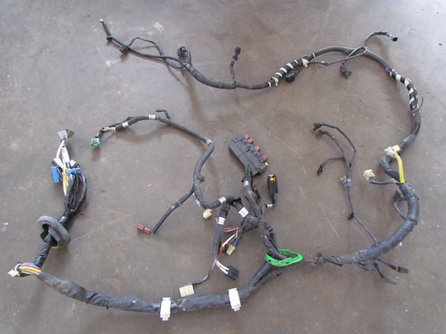 2003 Subaru Forester Engine Bay Wiring Harness 98234 SA150