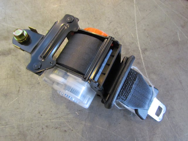 2003 Subaru Forester Rear LH Drivers Seat Belt