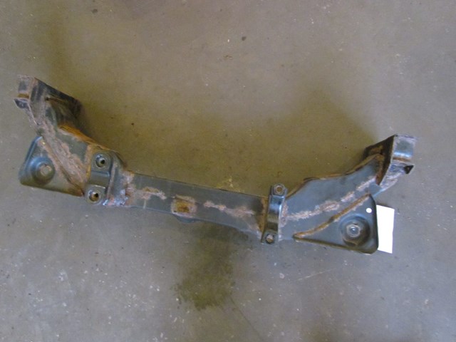 2003 Infiniti G35 Sedan Front Subframe/Crossmember