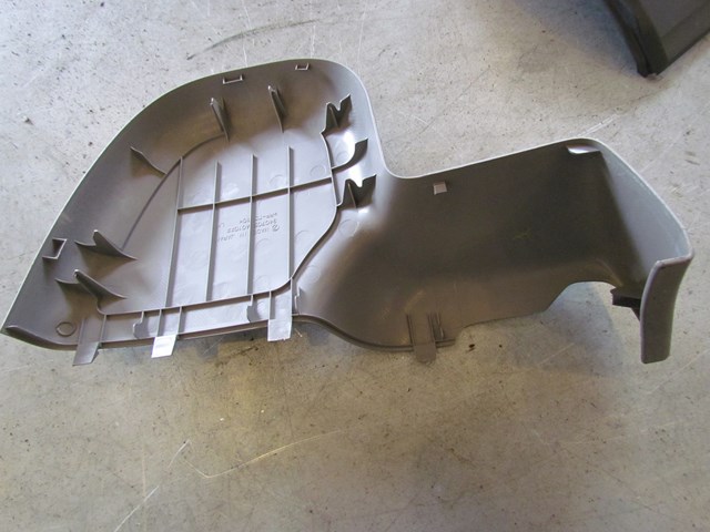 2003 Subaru forester Rear RH Passenger Strut/Seat Belt Panel Cover