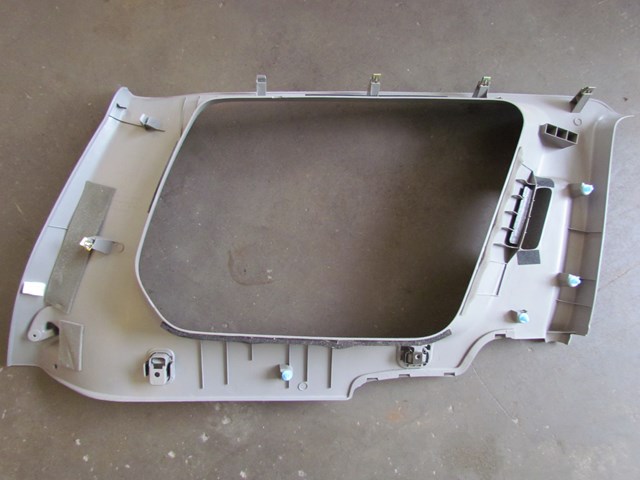 2003 Subaru Forester Rear RH Passenger Quarter Panel Trim 94015 SA000