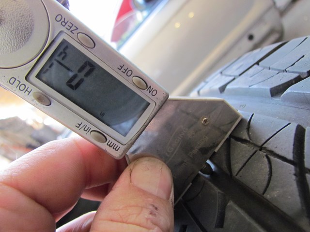 Cooper CS4 Touring 215/55R17 Tire 8/32 Tread