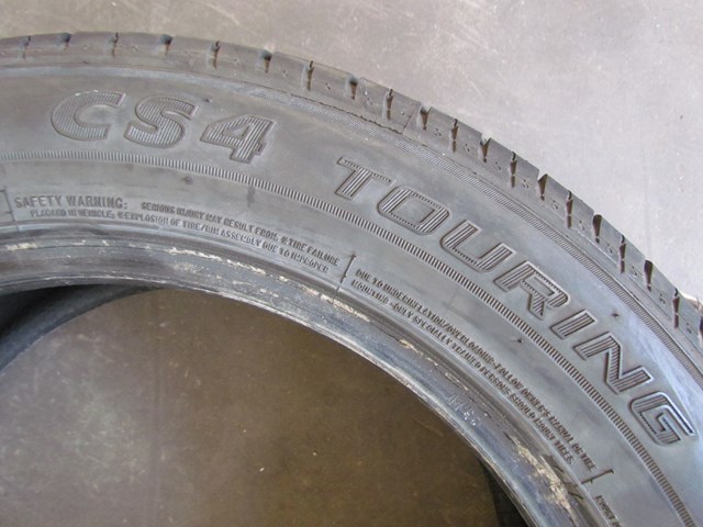 Cooper CS4 Touring 215/55R17 Tire 8/32 Tread