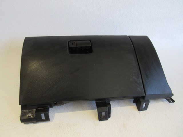 2006 Infiniti G35 Coupe RH Passenger Lower Glove Box