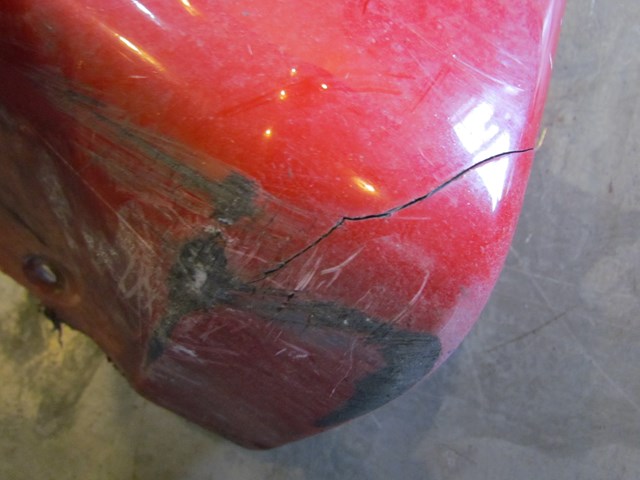 2006 Infiniti G35 Front LH Drivers Mud Flap Cracked See Pics