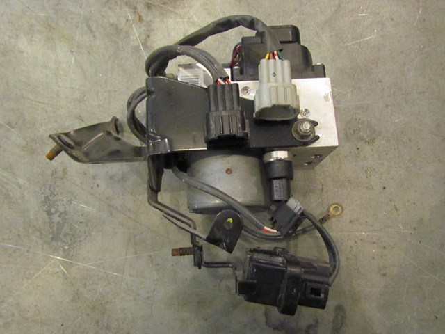 2006 Infiniti G35 Coupe ABS Pump Module 47600 AM400
