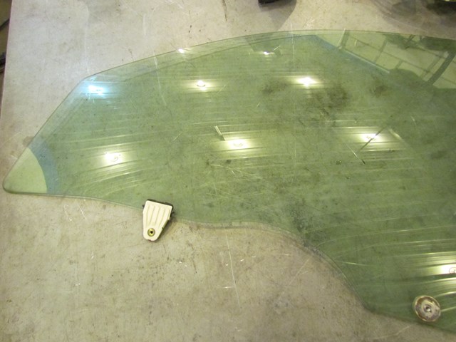 2006 Infiniti G35 Coupe LH Drivers Door Glass