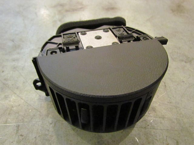 2006 Infiniti G35 Coupe LH Drivers Middle Dash Vent