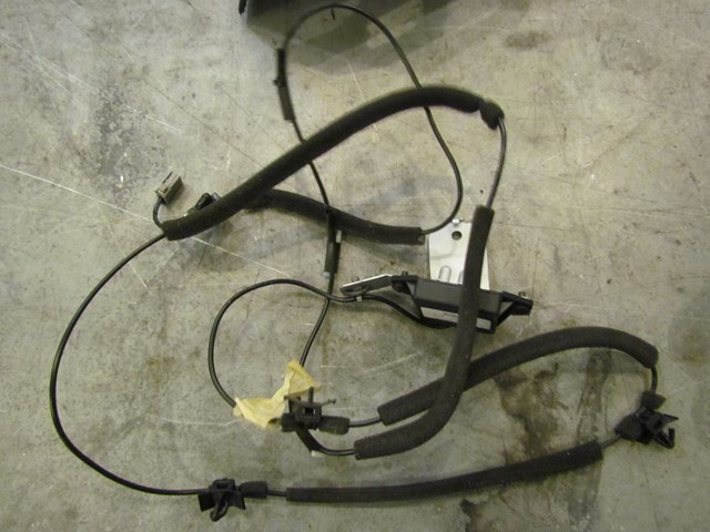 2006 Infiniti G35 Coupe Bluetooth Antenna Module 28212-CM40A