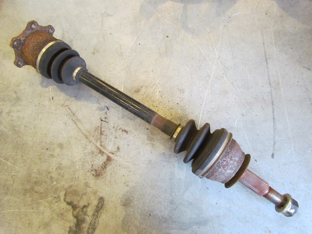 2006 Infiniti G35 Coupe Rear RH Passenger Axle