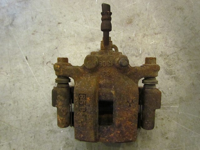 2006 Infiniti G35 Coupe Rear LH Drivers Brake Caliper