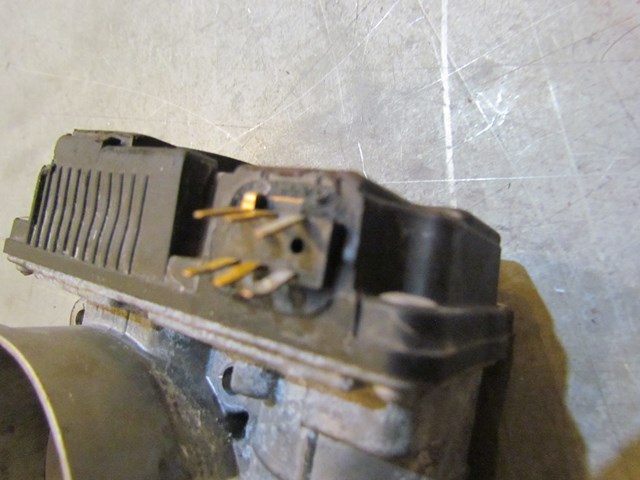 2006 Infiniti G35 Coupe Throttle Body FOR PARTS ONLY