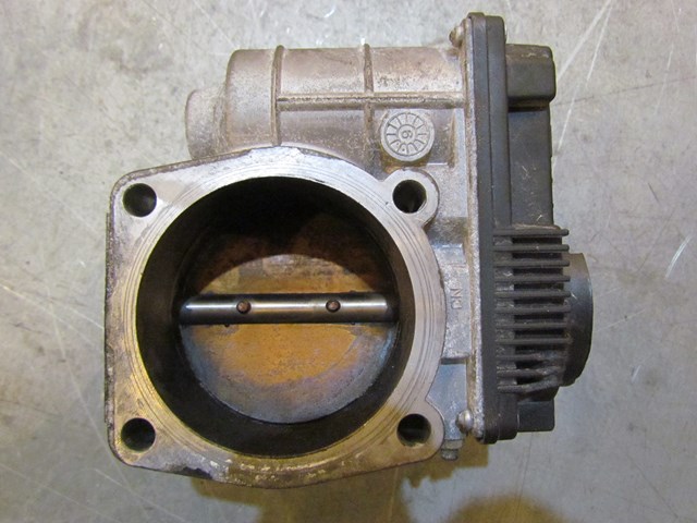 2006 Infiniti G35 Coupe Throttle Body FOR PARTS ONLY