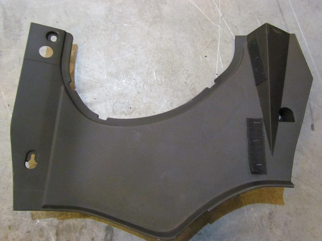 2006 Infiniti G35 Coupe Rear RH Passenger Seat Finish Panel 79920 AM800