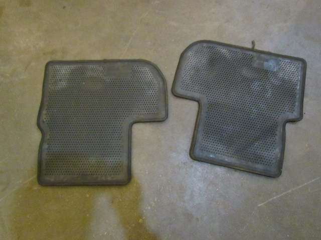 2006 Infiniti G35 Coupe Rear Floor Mats Black