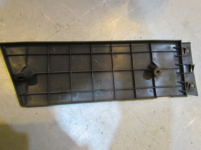 2006 Infiniti G35 Coupe Front RH Passenger Front Seat Panel Cover 175C0-A2080