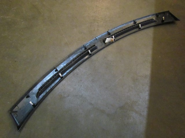 2002 Subaru Impreza WRX Wiper Cowl Dash Trim Assy