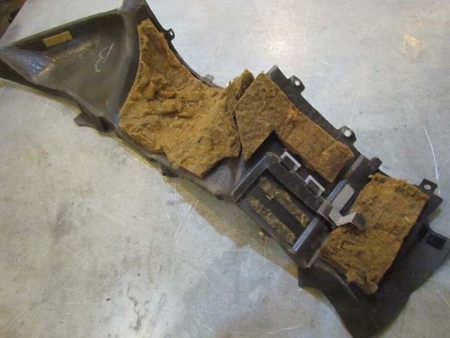 1986 Mazda RX-7 Rear RH Passenger Trunk Carpet Moulding