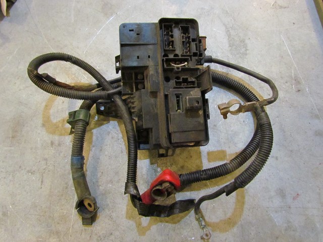 2001 Honda Prelude Engine Bay Fuse Box/Wiring S30-AO