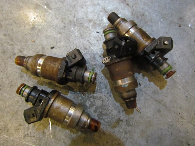 1993 Honda Prelude S1 Fuel Injectors 1 Cracked
