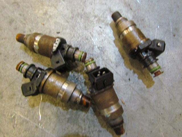 1993 Honda Prelude S1 Fuel Injectors 1 Cracked