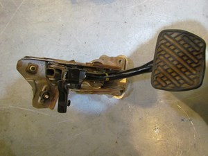 2007 Infiniti G35X AT Brake Pedal Assy